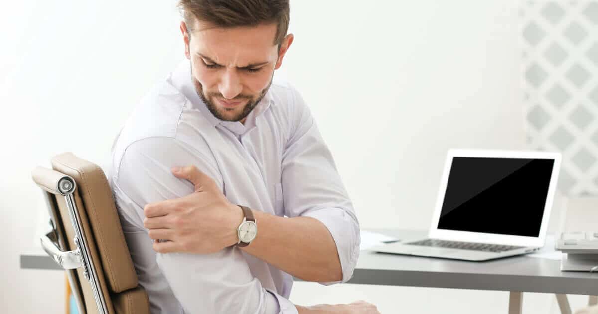 man with shoulder pain