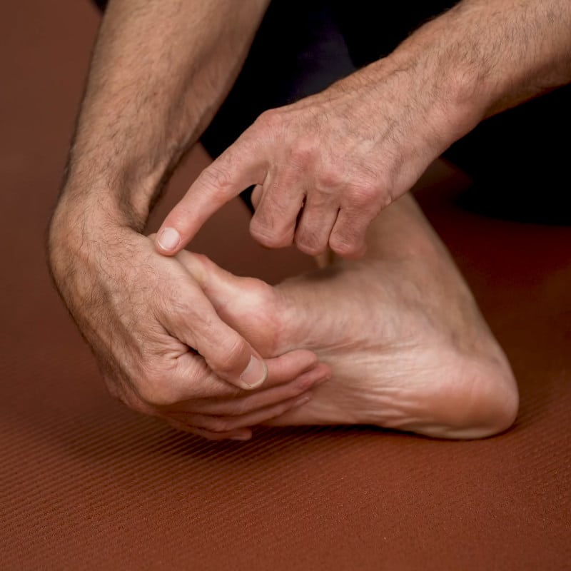 Toes pulled into extension