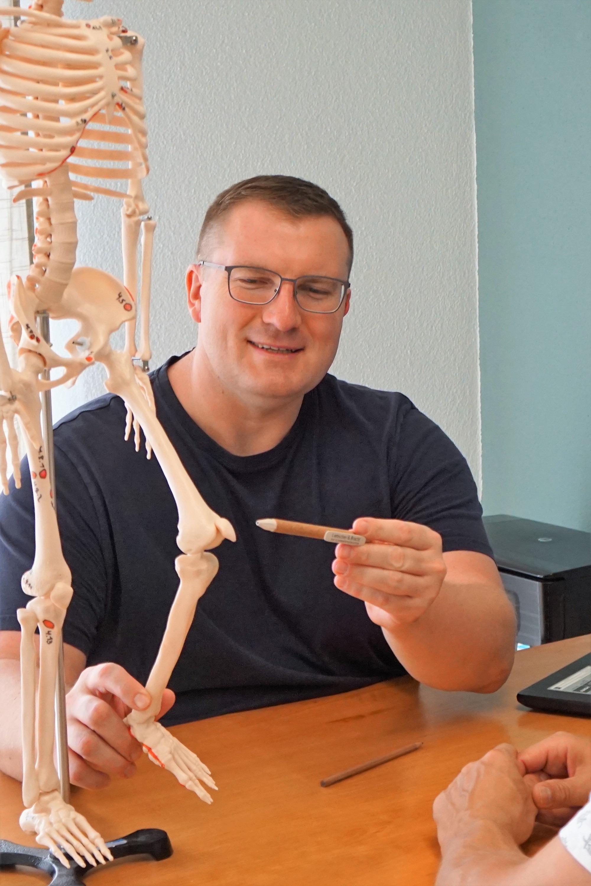 Stanley Hammer Liebscher & Bracht Therapeut in Menziken