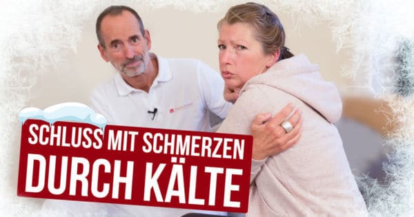 Roland Liebscher-Bracht gibt einer Patientin Tipps gegen Schmerzen bei Kälte