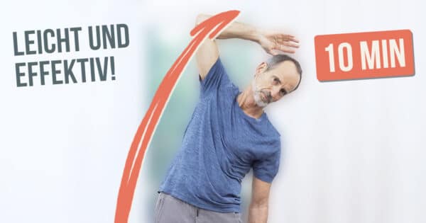 Ein Mann streckt sich zur Seite und hebt seinen Arm, um sich zu dehnen.