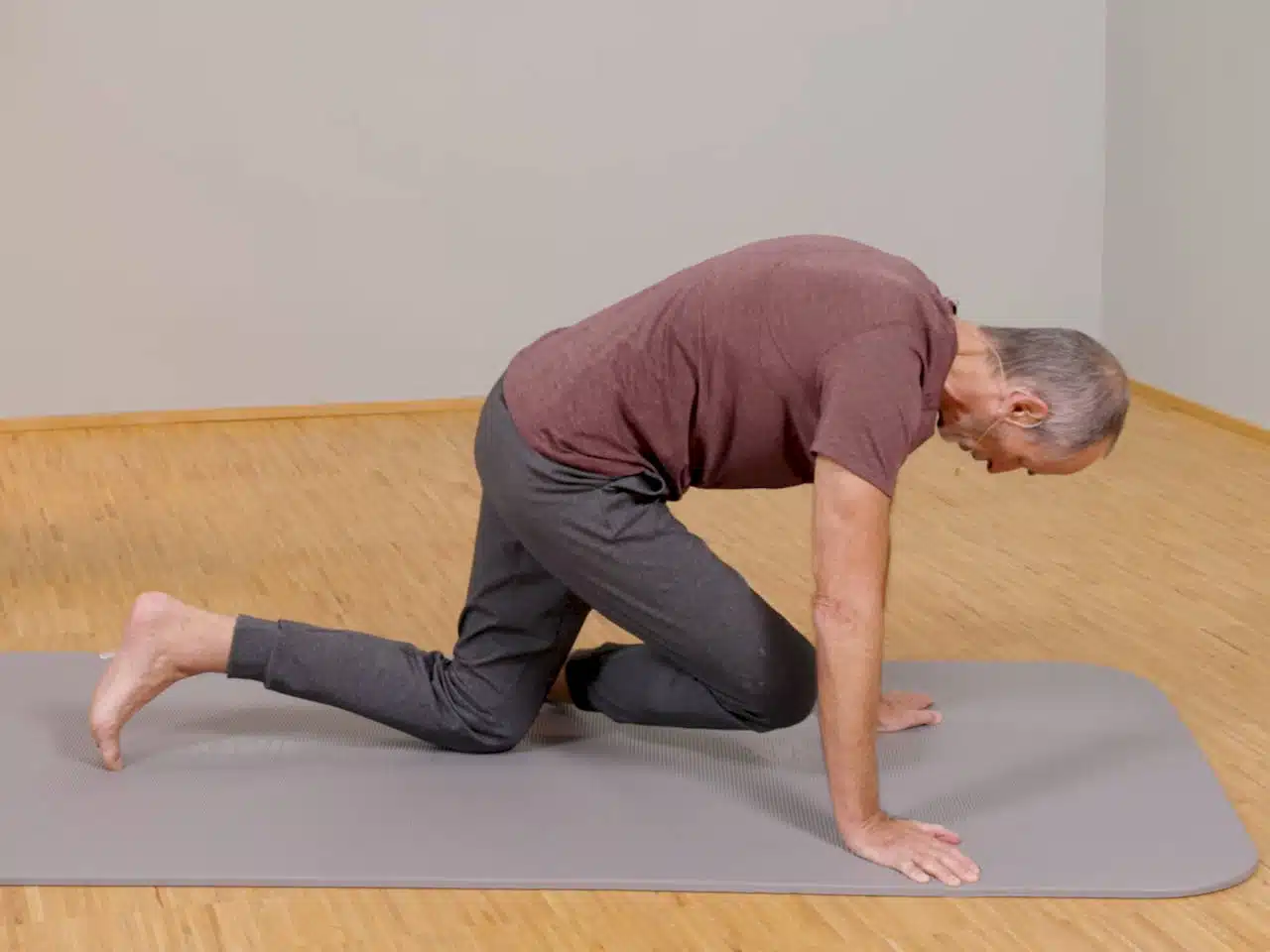 Sitzbein Schmerzen Im Gesäß Beim Sitzen Und Aufstehen www.liebscher-bracht.com
